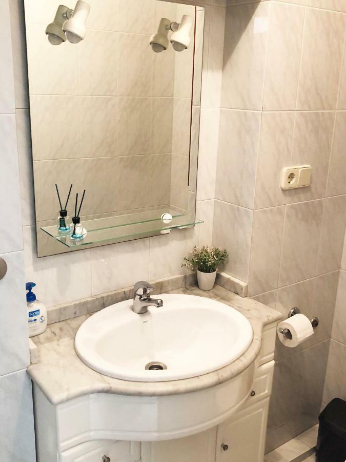Pitelos Apartment Сантьяго-де-Компостела Екстер'єр фото